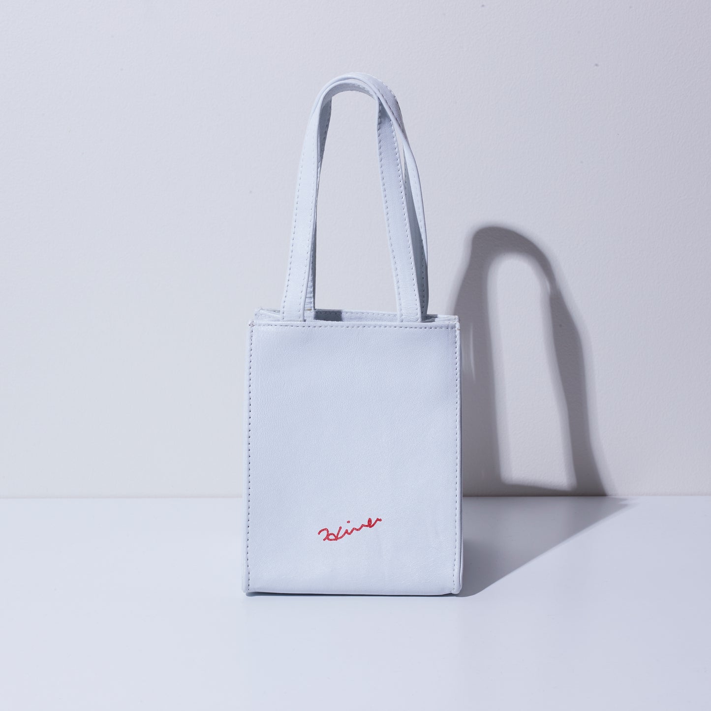 Sheepskin BOX BAG <BE MY CHAIR> White/Red
