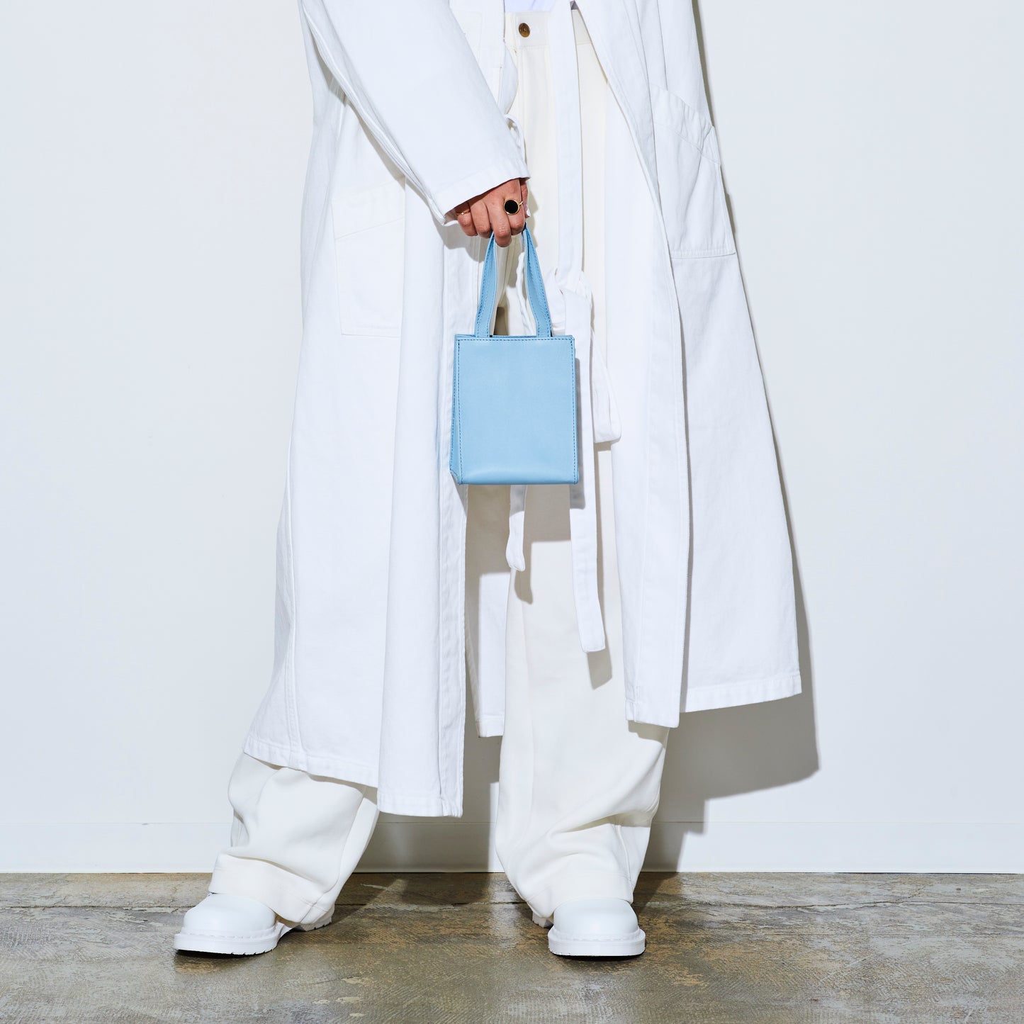 Sheepskin BOX BAG square - Light Blue -