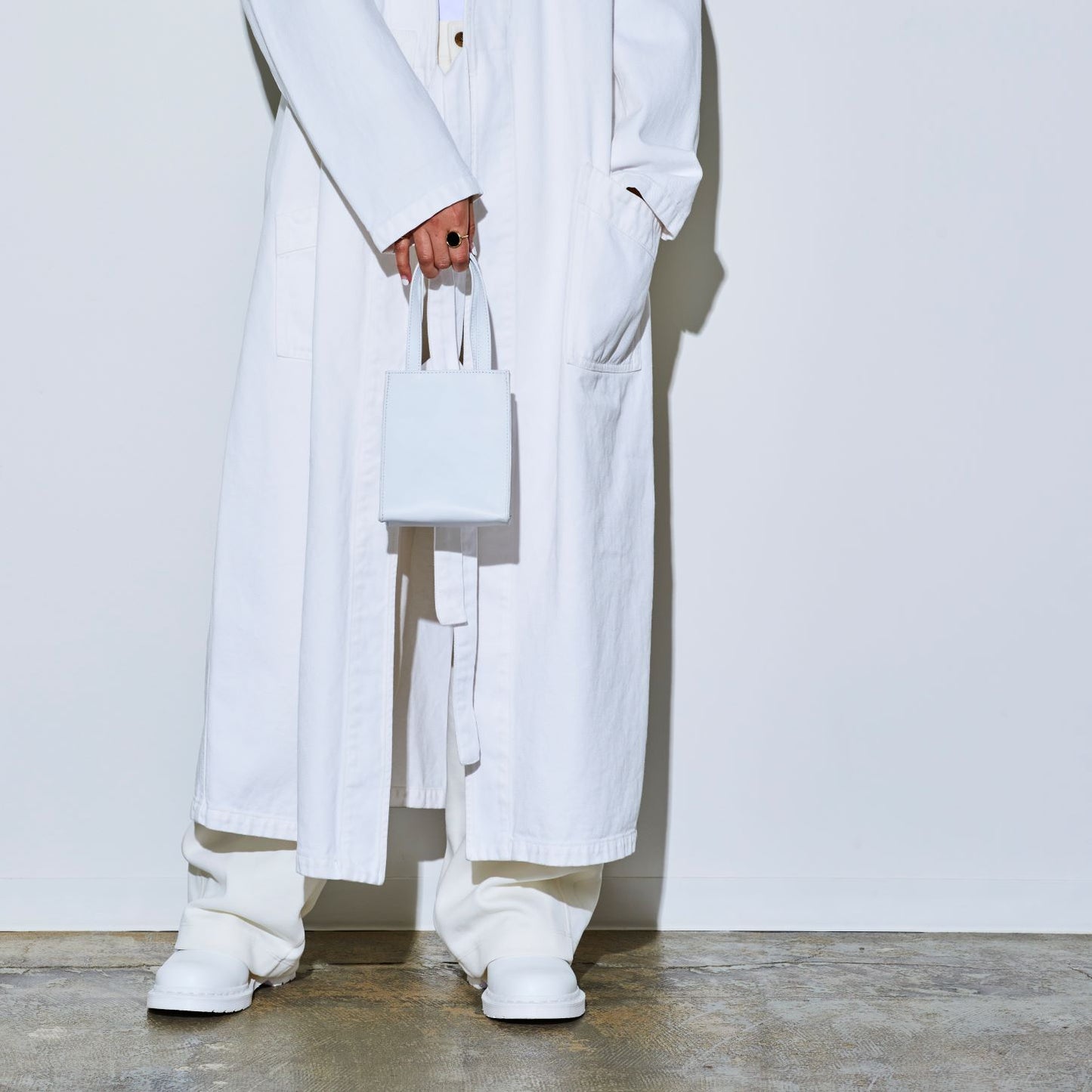 Sheepskin BOX BAG square - White -